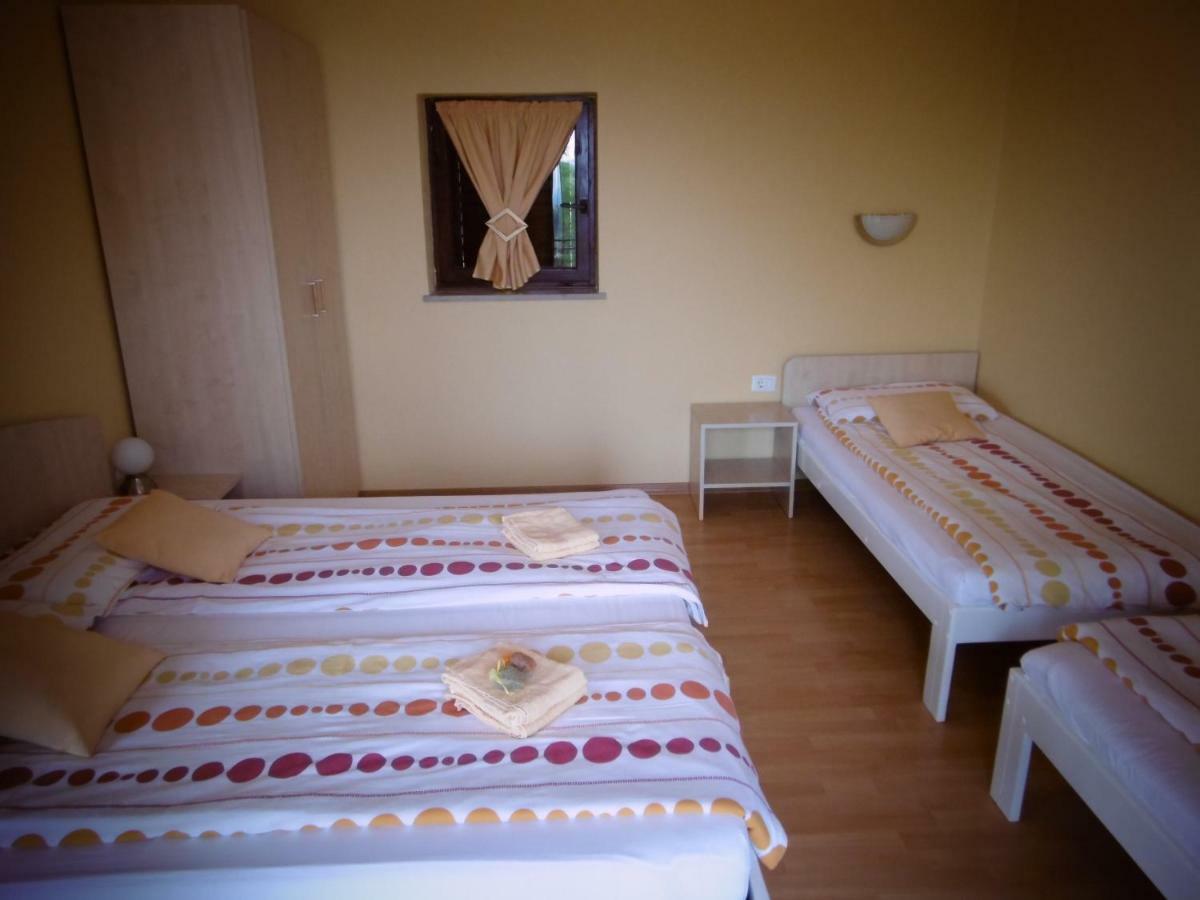 Apartment Perfect Sea View Люция Екстериор снимка